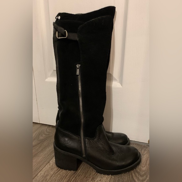 Lucky Brand Lug Sole Knee High Boots, Zip and Buckle Closure, Like New - Picture 6 of 16